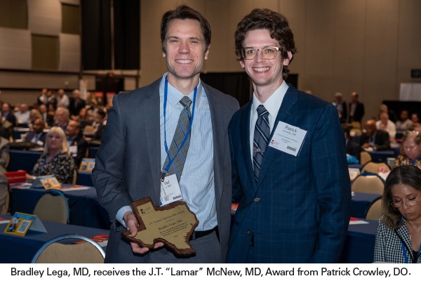 Corrected Dr. Bradley Lega Gets Award at TexMed 600x400